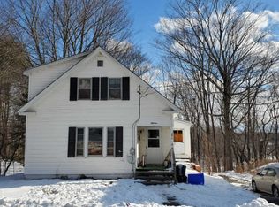 18 Myrtle St, Orono, ME 04473