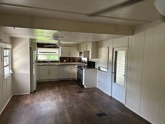 4th image of 8336 SE Wren Ave