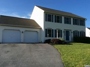 11 Manor Cir, Palmyra, PA 17078