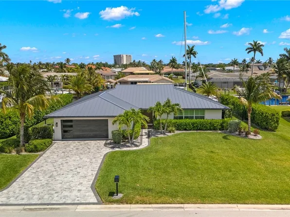 971 S Town And River Dr, Fort Myers, FL 33919