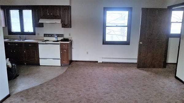 2nd image of 62 E Market St APT 4