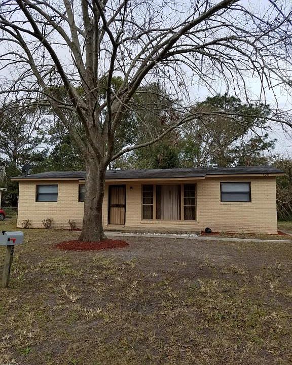 1st image of 5011 Princely Ave