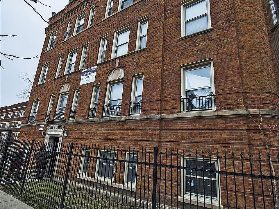 5732 W Washington Blvd Apartments Chicago Exterior_04