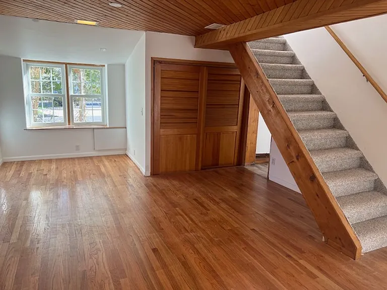 1425 N Line St — Photo 14