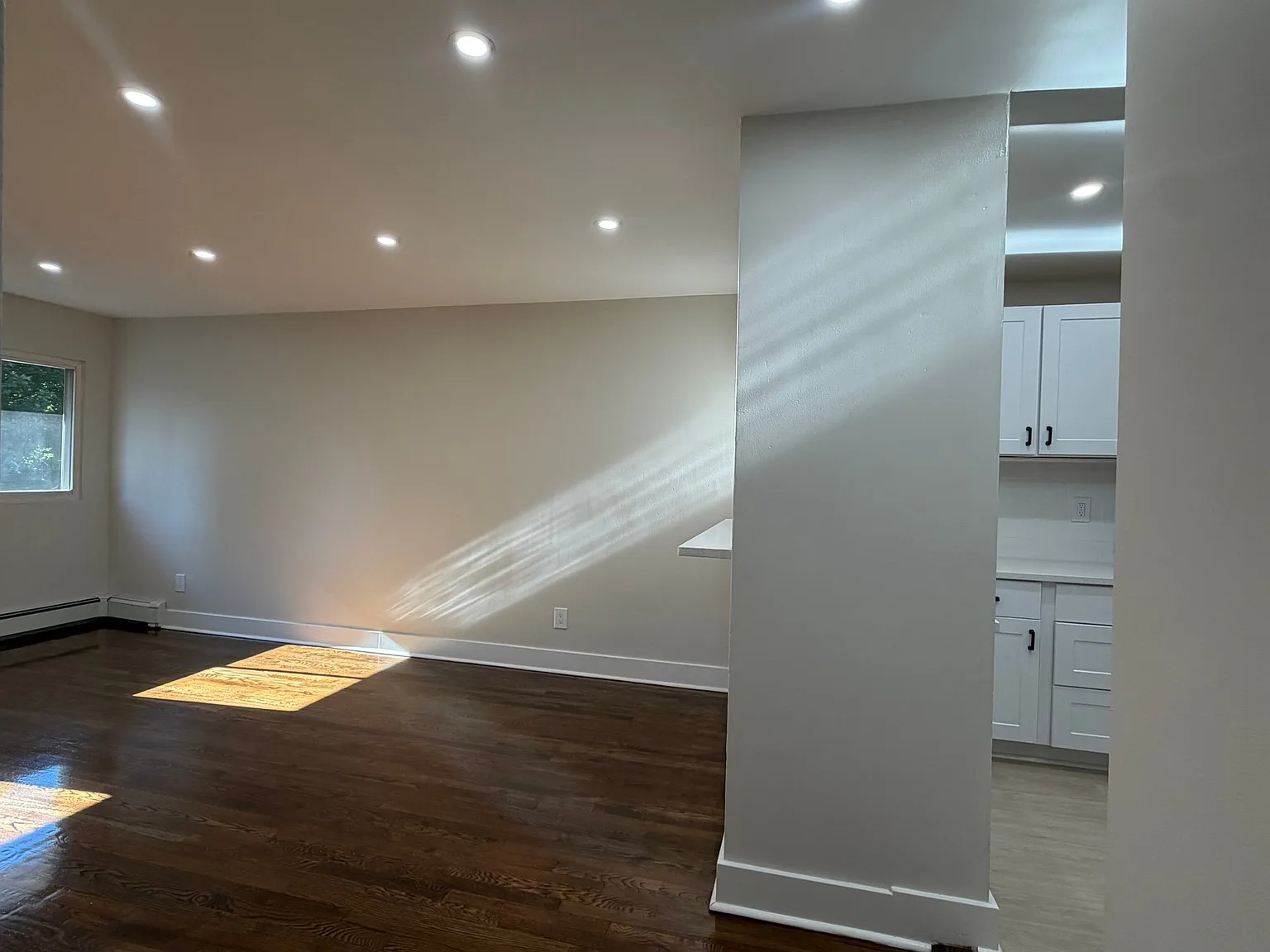 475 Park Ave — Photo 4