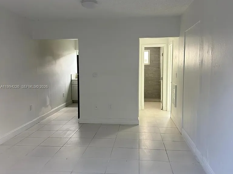 2622 NW 24th St #3B — Photo 5