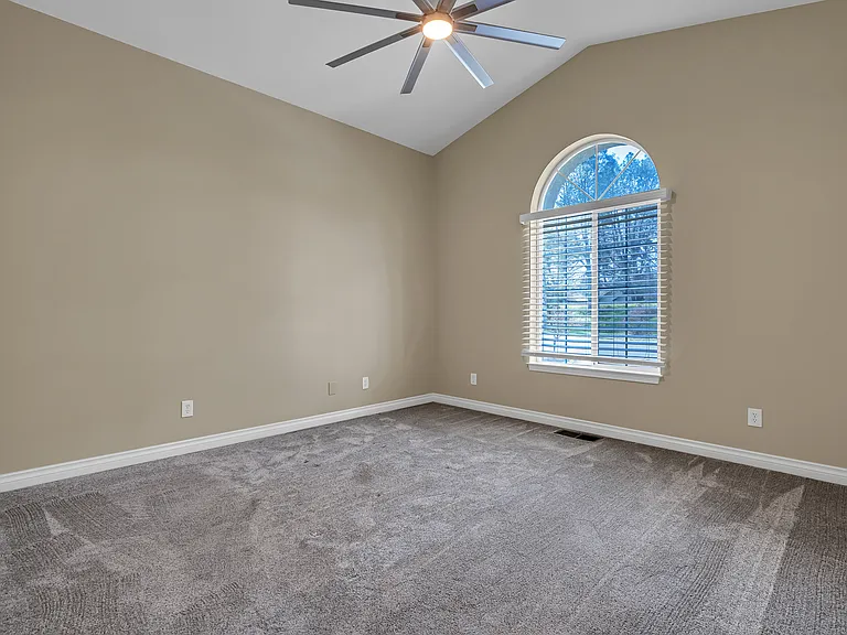 3857 Eagle Pkwy — Photo 27
