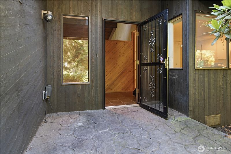 4th image of 39045 258th Avenue SE