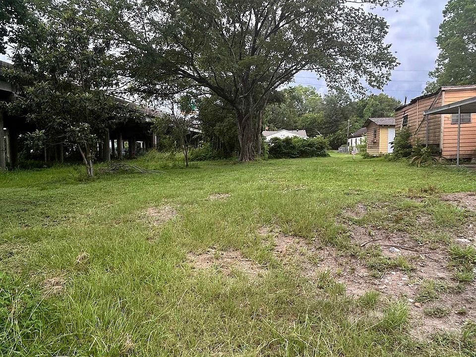 2nd image of LOT 8 Napoleon St