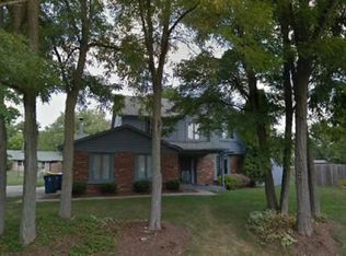242 Boulder Ct, Carmel, IN