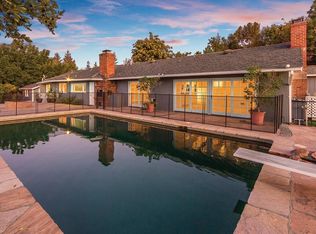 5011 Casa Dr, Tarzana, CA 91356