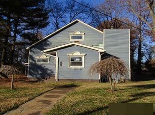 406 S Walnut St, Sesser, IL 62884