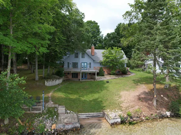 3071 NW Torch Lake Dr, Kewadin, MI 49648