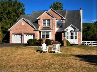 25 Ryan Way, Hackettstown, NJ 07840