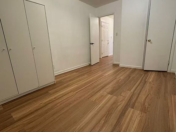 4th image of 4010 149th St