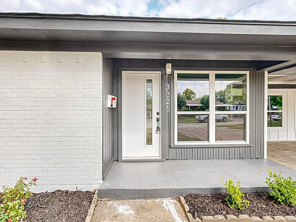 2nd image of 3225 Caribbean Dr