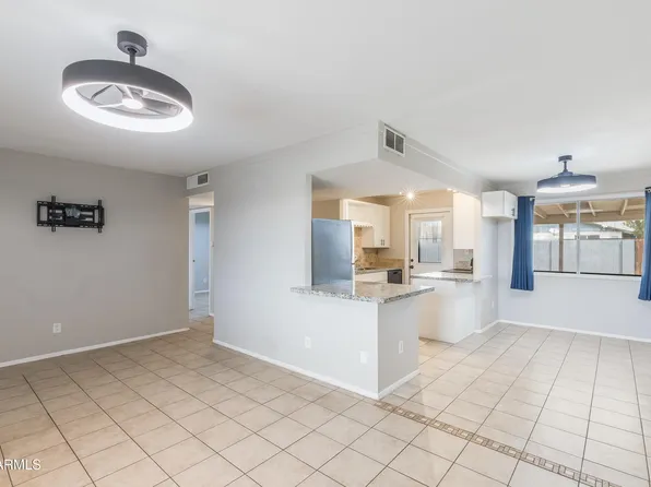 4212 W VISTA Avenue, Phoenix, AZ 85051