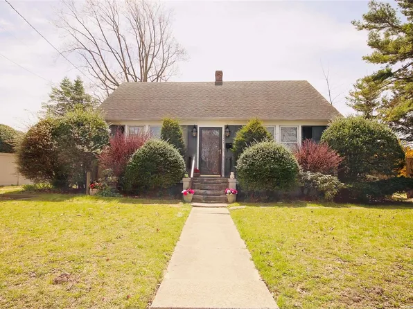 2446 Union Boulevard, Islip, NY 11751