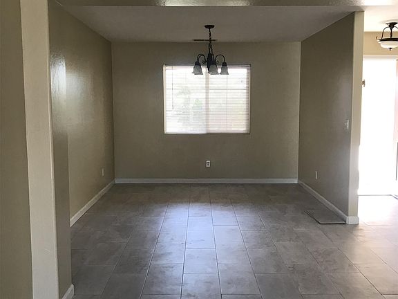 3rd image of 1320 Pasteur Ct