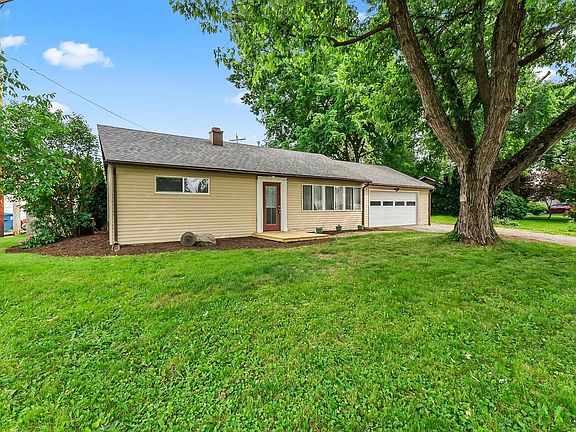 2nd image of 627 Courtney Dr