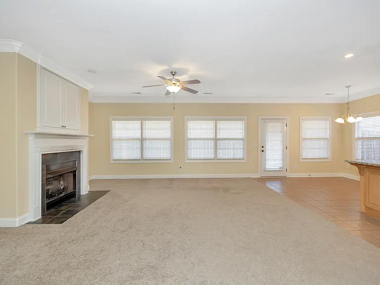 29863 Thunderpaw Dr — Photo 13
