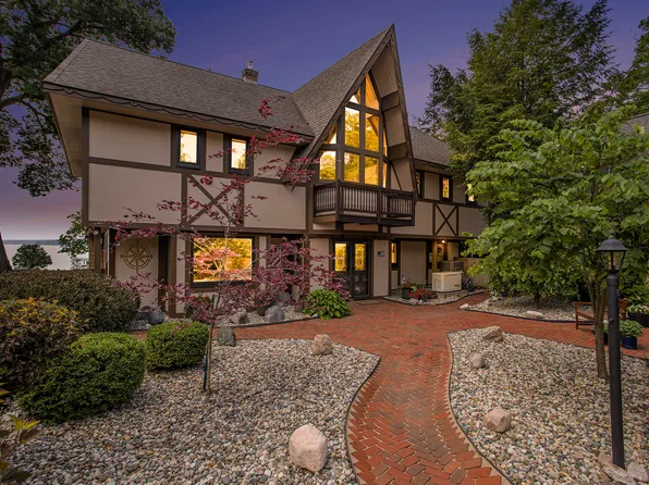 15569 S M43, Hickory Corners, MI 49060