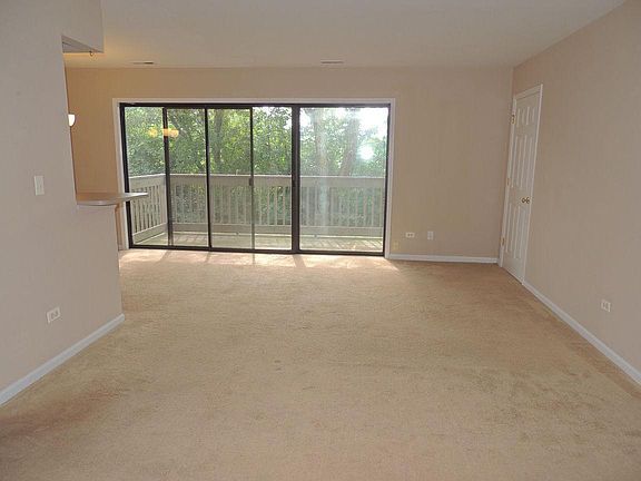 5th image of 264 W Court Of Shorewood APT 2B