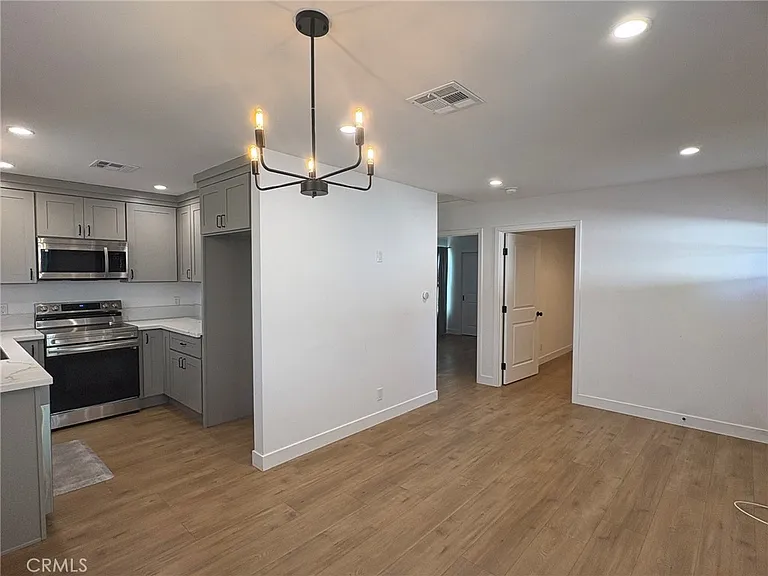 15210 San Jose St — Photo 3