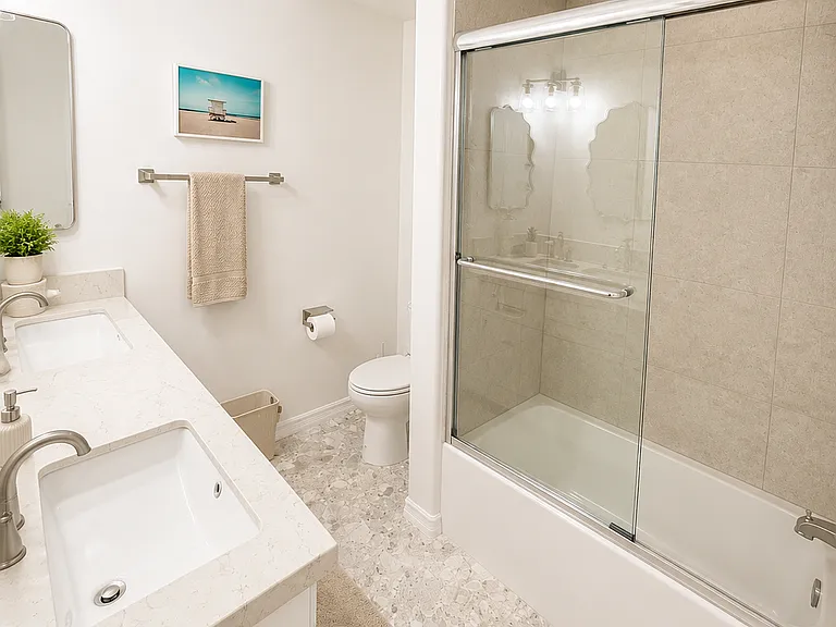 624 N Clementine St — Photo 7