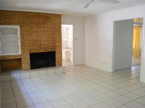 4th image of 3220 Chaparral Ln