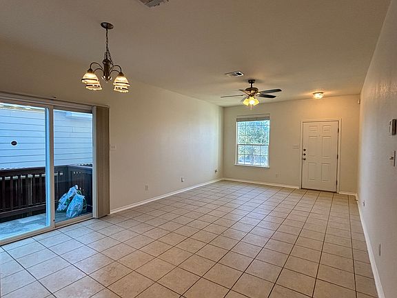 5th image of 2215 Malkin Pl