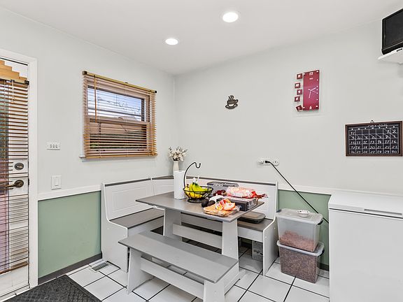 5th image of 7638 Maple St