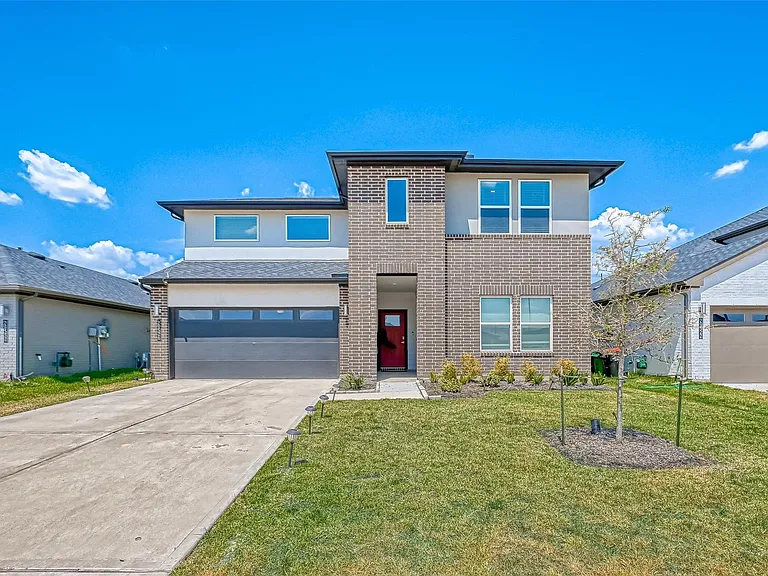 29526 Wilkerson Ln — Photo 2
