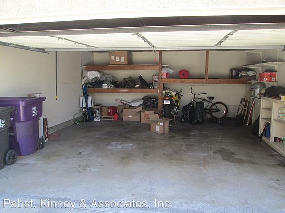 4th image of 4252 E Massachusetts St