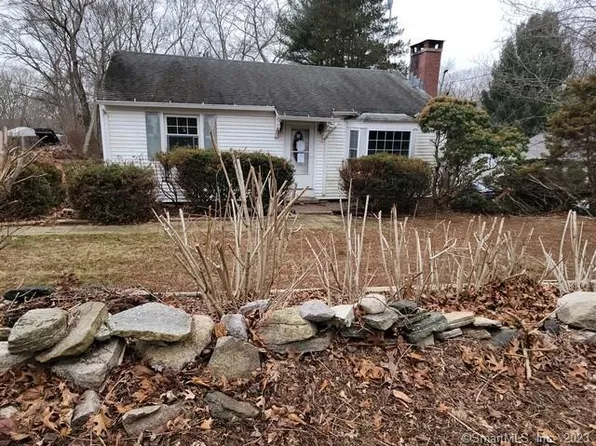 28 Cross Road, Waterford, CT 06385