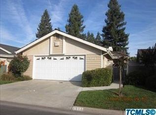1318 E Castleview Ave, Visalia, CA 93292