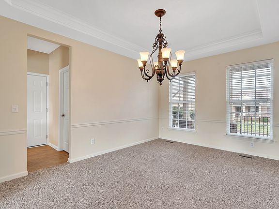 3rd image of 1301 Avery Park Ln