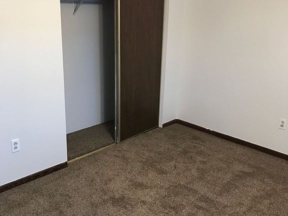 5th image of 344 33rd Ave N APT 103