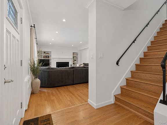 3rd image of 39 Jane Street