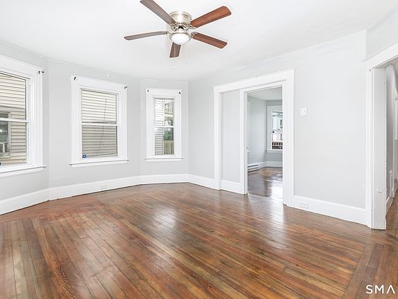 5th image of 75 Roberts Street