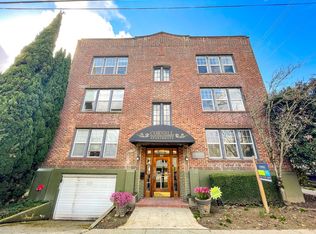 Cornell Apartments, Seattle, WA 98112