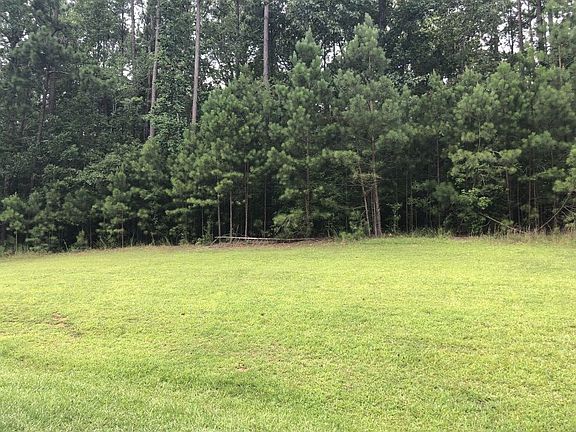 2nd image of 405 Lakeport Dr