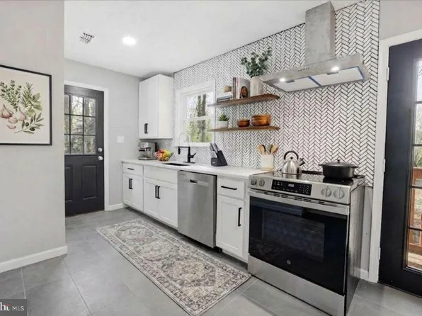 3784 Merry Point Rd, Lancaster, VA 22503