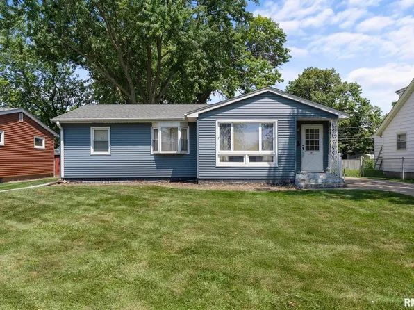 161 40th Ave, East Moline, IL 61244