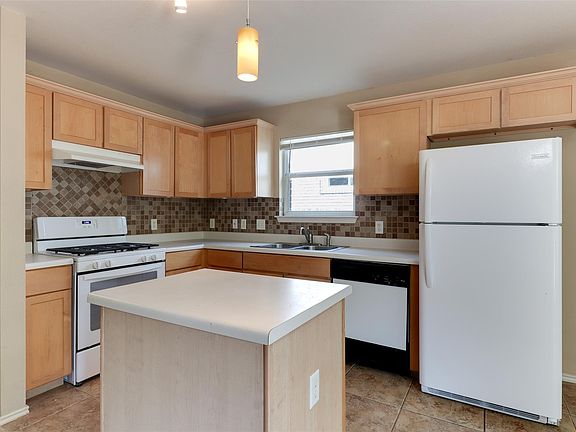 5th image of 15301 Ora Ln