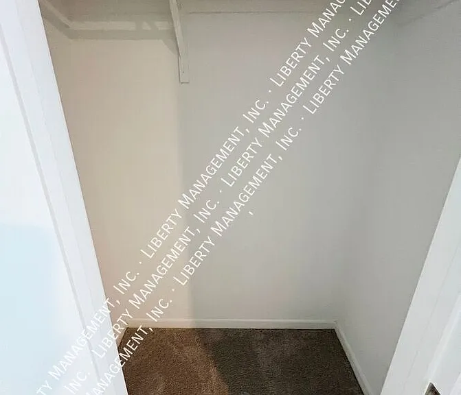 4606 Legacy Point — Photo 10