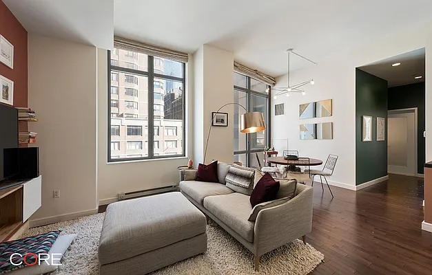 Rented by CORE | media 37