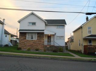126 Lackawanna Ave, Dupont, PA 18641