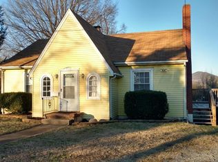 2715 Courtland Rd NW, Roanoke, VA 24012