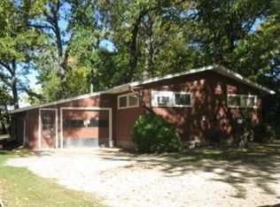 6449 W Decorah Ave, Oshkosh, WI 54902